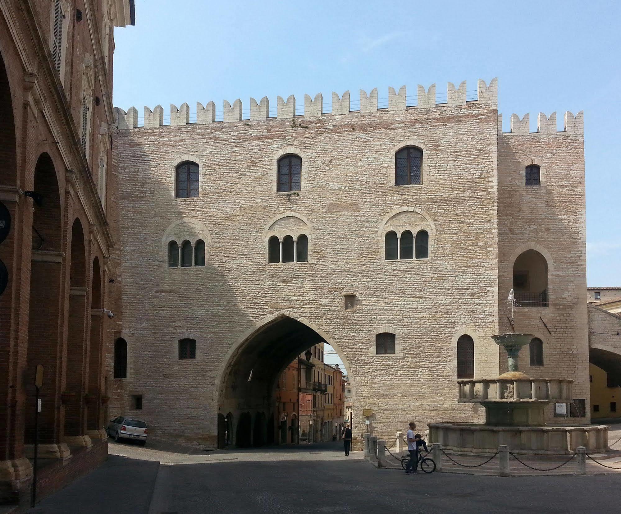 Il Podesta Fabriano Exterior foto